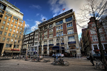 обоя города, амстердам , нидерланды, велосипеды, улица, отель