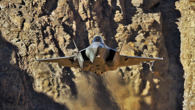 Обои картинки фото f-35 lightning ii, авиация, боевые самолёты, пятое, поколение, бомбардировщик, истребитель, lightning, f35, lockheed, martin
