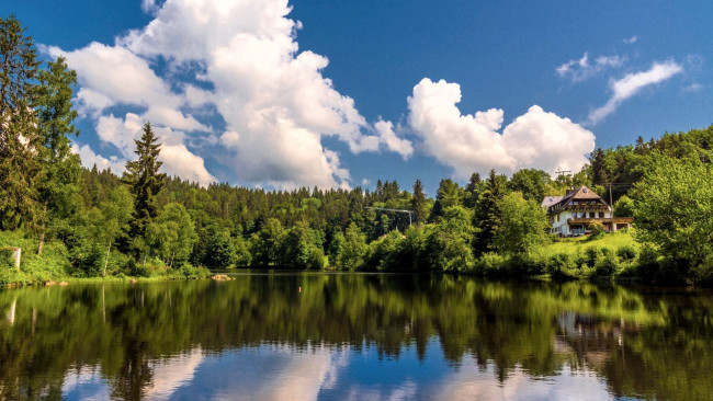 Обои картинки фото lake klostermaier, black forest, germany, города, - здания,  дома, lake, klostermaier, black, forest