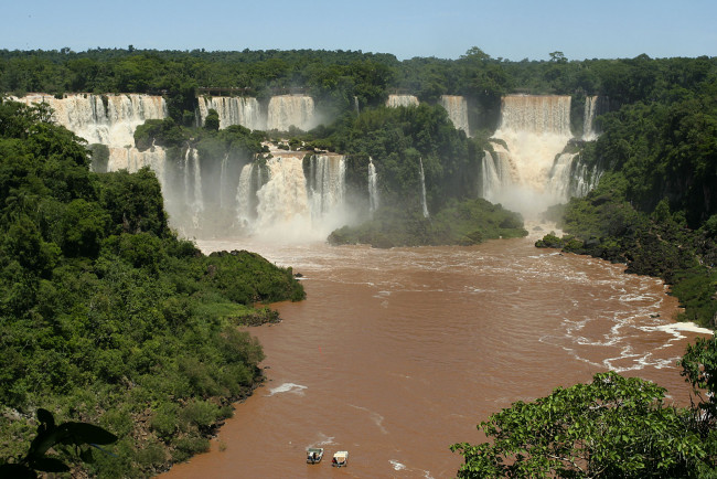 Обои картинки фото iguazu, falls, природа, водопады, река, лодки