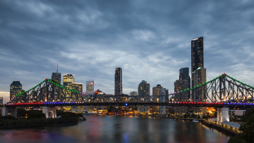 обоя tribute to mandela, города, - мосты, небоскребы, мост, река, story bridge, brisbane, queensland, australia, брисбен, австралия