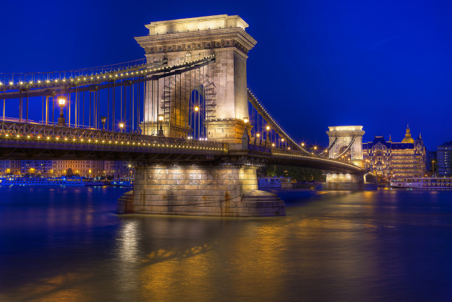 Обои картинки фото chain bridge of hungary, города, - мосты, огни, мост, ночь, река