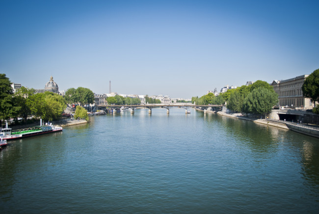 Обои картинки фото города, париж , франция, сена, мост, башня, париж, деревья, небо, река
