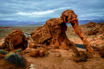 Картинка природа горы арка скала пустыня