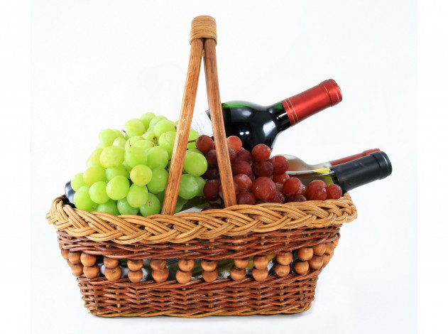 Обои картинки фото еда, виноград, корзинка, вино, бутылки