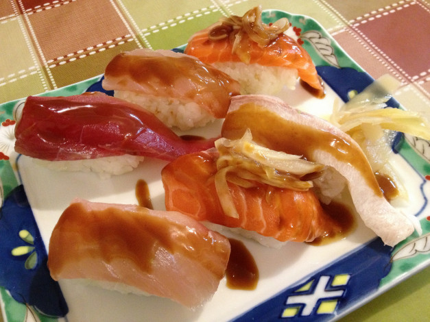 Обои картинки фото еда, рыба,  морепродукты,  суши,  роллы, рис