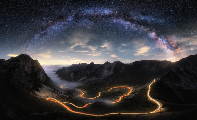 Обои картинки фото природа, дороги, звезды, свет, горы, путь, ночь, млечный, небо