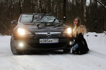 Картинка автомобили -авто+с+девушками opel astra