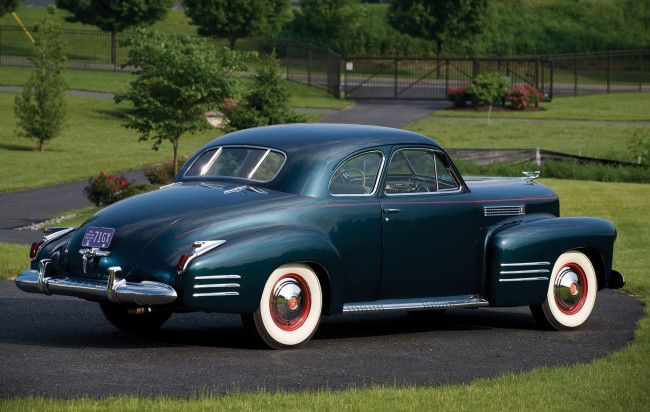 Обои картинки фото cadillac sixty two coupe 1941, автомобили, cadillac, sixty, two, coupe, 1941