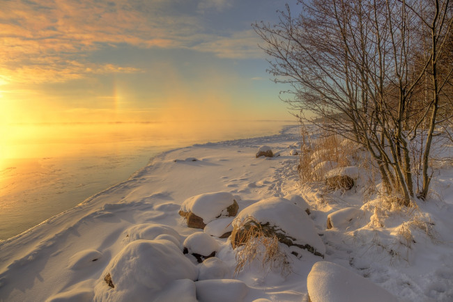 Обои картинки фото природа, зима, снег, камни, озеро