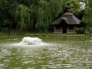 Картинка природа парк водоем фонтан домик цветы