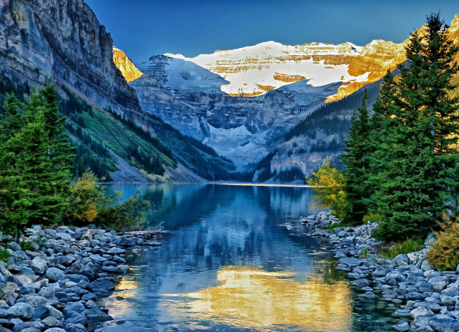 Обои картинки фото lake, louise, alberta, canada, природа, реки, озера, деревья, канада, банф, banff, national, park, камни, озеро, горы, канал