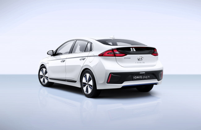 Обои картинки фото автомобили, hyundai, 2016г, ioniq, plug-in