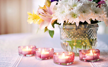 Картинка разное свечи огоньки букет хризантемы сердечки