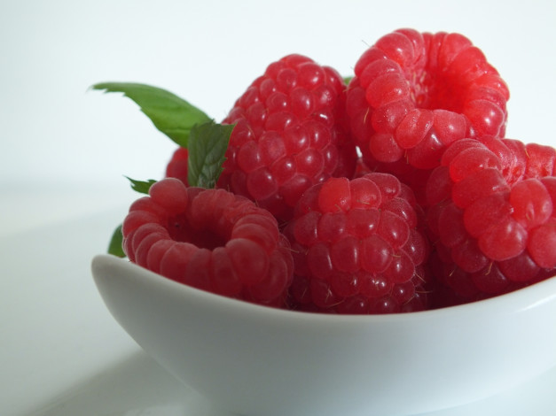 Обои картинки фото еда, малина, ягоды