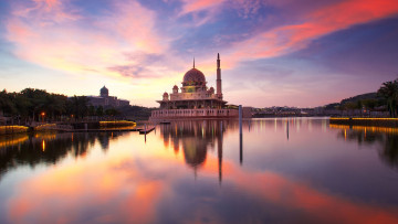 обоя malaysia, города, - мечети,  медресе, храм, мечеть, отражение, вода, вечер