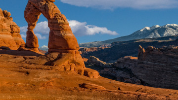 Картинка природа горы небо арка облака скалы пустыня