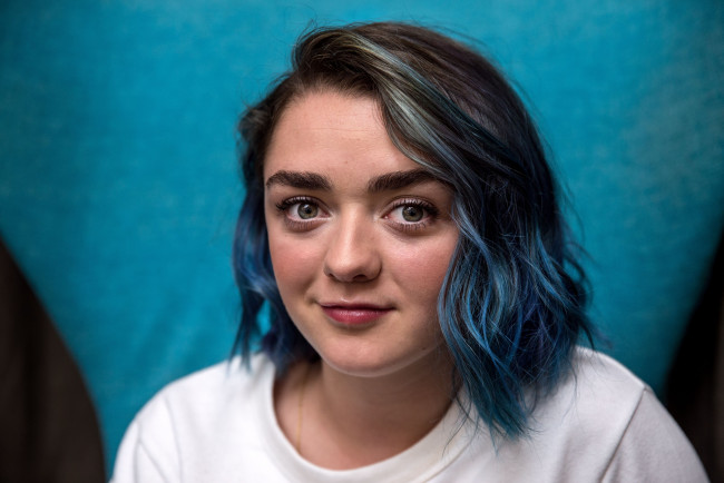 Обои картинки фото девушки, maisie williams, актриса, лицо, улыбка