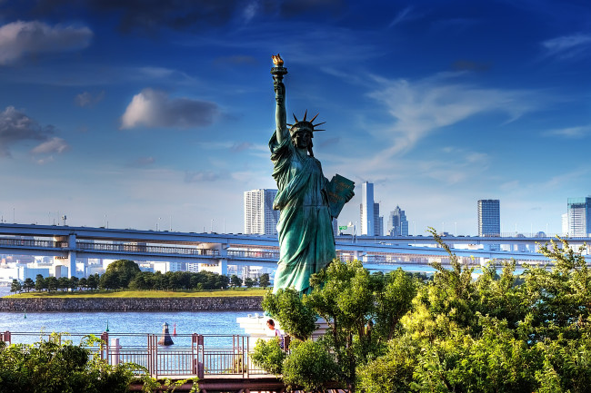 Обои картинки фото города, нью, йорк, сша, статуя, свободы, небоскребы