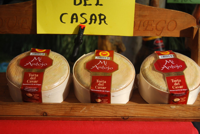 Обои картинки фото torta del casar, еда, сырные изделия, сыр