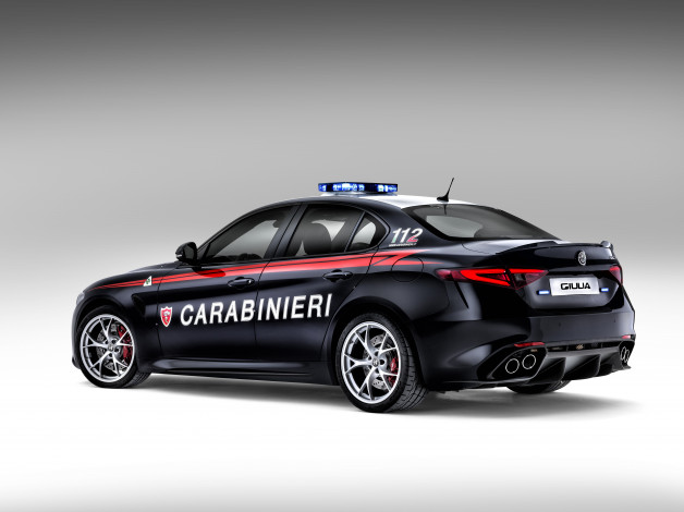 Обои картинки фото автомобили, полиция, 2016г, 952, carabinieri, giulia, alfa, romeo, quadrifoglio