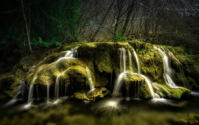 Обои картинки фото природа, водопады, поток, мох, камни