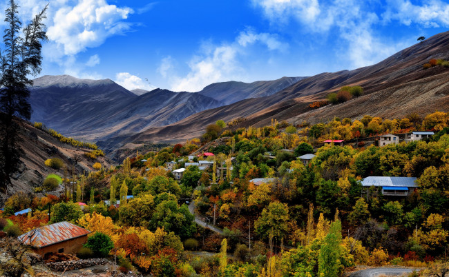 Обои картинки фото природа, пейзажи, деревня, горы, осень