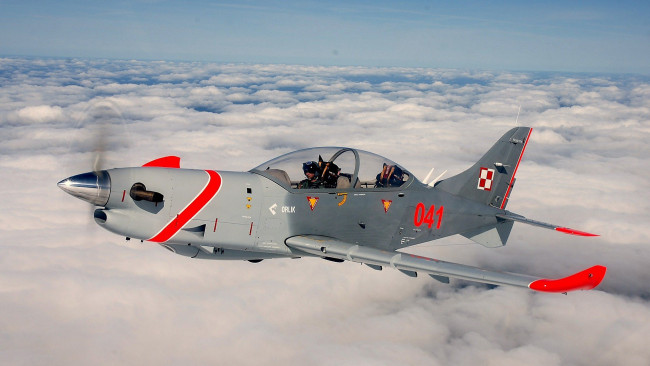 Обои картинки фото авиация, лёгкие одномоторные самолёты, pzl-130, orlik, учебно-тренировочный, самолёт