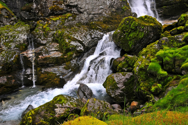 Обои картинки фото норвегия, jostedalsbreen, national, park, природа, водопады, горы, водопад