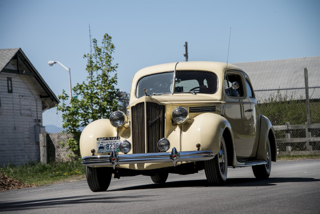 Обои картинки фото packard sedan,  1938, автомобили, packard, выставка, автошоу, автопробег