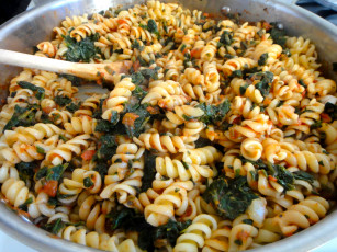 Картинка еда макаронные+блюда макароны спиральки паста