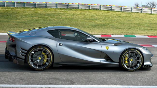 Обои картинки фото ferrari 812 competizione 2021, автомобили, ferrari, 812, competizione, 2021