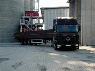 Картинка автомобили mercedes trucks