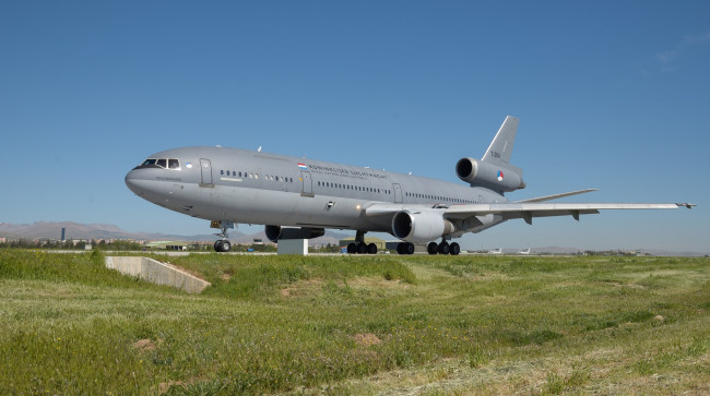 Обои картинки фото mcdonnell douglas dc-10, авиация, военно-транспортные самолёты, авиалайнер