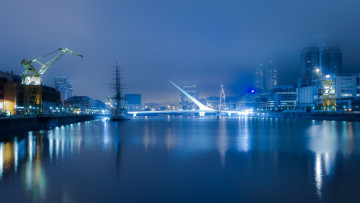 Картинка корабли парусники мост фонари освещение водоем здания небоскреб