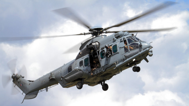 Обои картинки фото eurocopter ec 725 caracal, авиация, вертолёты, вертушка