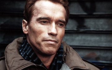 Картинка мужчины arnold+schwarzenegger актер лицо шарф куртка