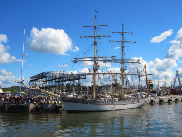 Обои картинки фото клайпедском, порту, корабли, парусники
