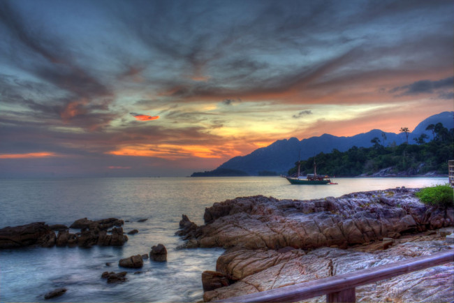 Обои картинки фото malaysia, природа, побережье, берег, закат, море