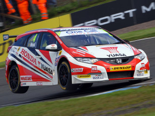 Картинка спорт автоспорт 2014г btcc tourer civic honda трек скорость