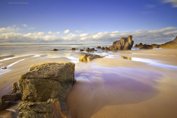 Картинка природа побережье пляж астурия испания апрель весна облака небо скалы песок море