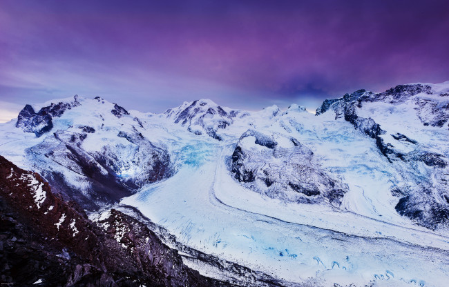 Обои картинки фото природа, горы, ледник, лёд, снег, скалы, камни, небо