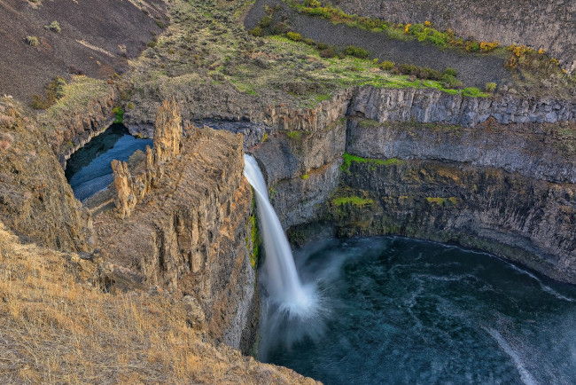 Обои картинки фото природа, водопады, водопад, река, каньон, скалы