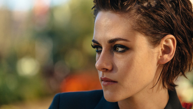 Обои картинки фото девушки, kristen stewart, шатенка, лицо, актриса, пиджак