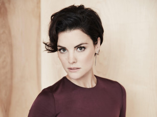 обоя девушки, jaimie alexander, лицо, брюнетка, свитер