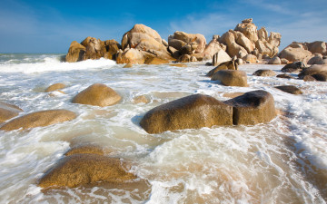 Картинка природа побережье камни пена