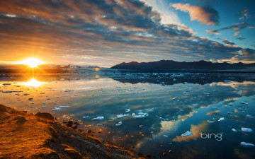 Картинка j& 246 kuls& 225 rl& 243 glacier lagoon iceland природа реки озера jokulsarlon лагуна Ёкюльсаурлоун исландия озеро закат горы