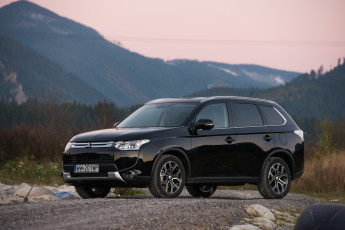 обоя автомобили, mitsubishi, fisсher, темный, 2014г, outlander