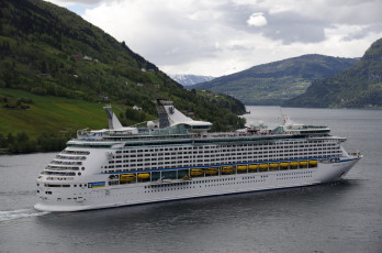 обоя explorer of the seas, корабли, лайнеры, круизный, лайнер