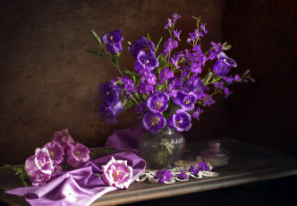 Картинка цветы колокольчики букет розовые лиловые